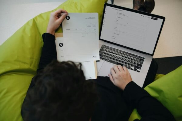GoCardless y Quaderno se unen para ayudar a las pymes a automatizar cobros y cumplir con Verifactu
